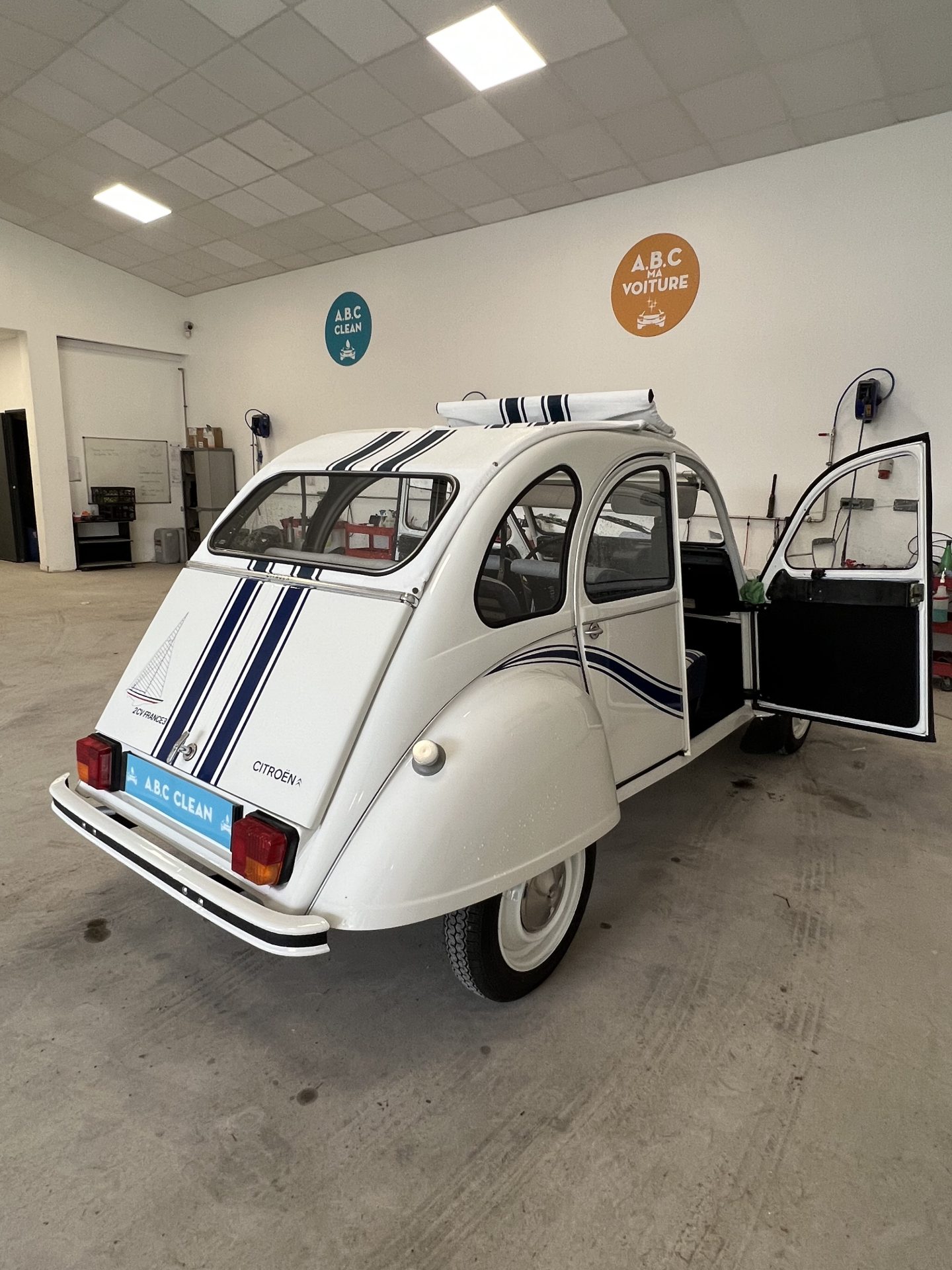 Covering Bordeaux, Covering Eysines, Covering Mérignac, Covering Pessac, film de protection carrosserie Bordeaux, film de protection carrosserie Eysines, film de protection carrosserie Mérignac, film de protection carrosserie Pessac, Film protection peinture Bordeaux, Film protection peinture Eysines, Film protection peinture Mérignac, Film protection peinture Pessac, Film protection Voiture Bordeaux, Film protection Voiture Eysines, Film protection Voiture Mérignac, Film protection Voiture Pessac, Lavage auto Bordeaux, Lavage auto Eysines, Lavage auto Merignac, Lavage auto Pessac, Lavage intérieur voiture Bordeaux, Lavage intérieur voiture Eysines, Lavage intérieur voiture Merignac, Lavage intérieur voiture Pessac, Location de voiture de prestige Bordeaux, Location de voiture de prestige Eysines, Location de voiture de prestige Mérignac, Location de voiture de prestige Pessac, Nettoyage auto Bordeaux, Nettoyage auto Eysines, Nettoyage auto Merignac, Nettoyage auto Pessac, Nettoyage intérieur voiture Bordeaux, Nettoyage intérieur voiture Eysines, Nettoyage intérieur voiture Merignac, Nettoyage intérieur voiture Pessac, Nettoyage voiture Bordeaux, Nettoyage voiture Eysines, Nettoyage voiture Merignac, Nettoyage voiture Pessac, Protection carrosserie Bordeaux, Protection carrosserie Eysines, Protection carrosserie Mérignac, Protection carrosserie Pessac, protection céramique Bordeaux, protection céramique Eysines, protection céramique Mérignac, protection céramique Pessac, Shampoing des sièges Bordeaux, Shampoing des sièges Eysines, Shampoing des sièges Merignac, Shampoing des sièges Pessac, traitement céramique Bordeaux, traitement céramique Eysines, traitement céramique Mérignac, traitement céramique Pessac
